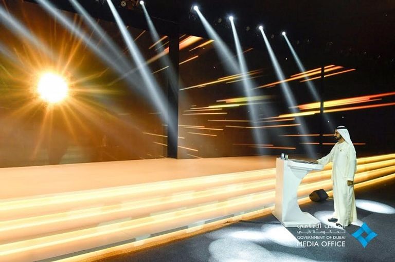 محمد بن راشد خلال تدشين المرحلة الثالثة