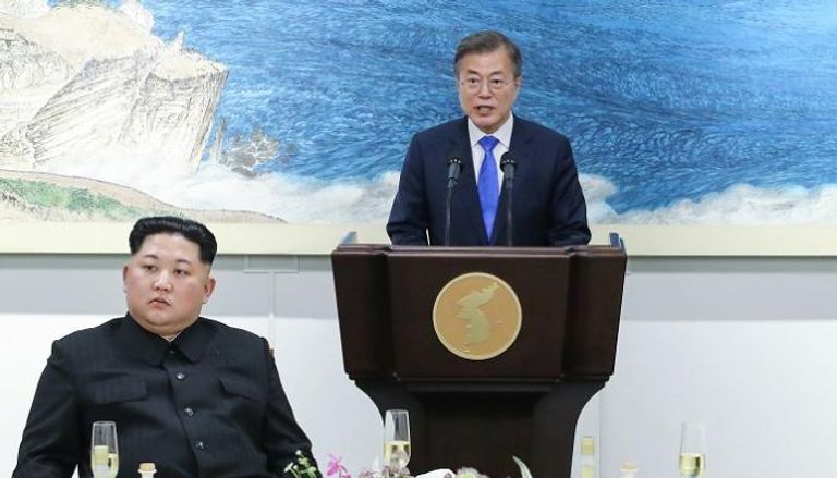 رئيس كوريا الجنوبية ونظيره الكوري الشمالي