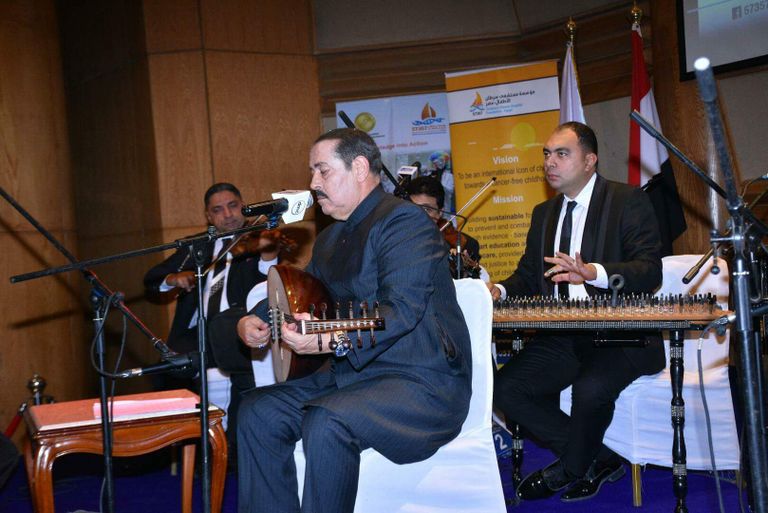 المطرب التونسي لطفي بوشناق