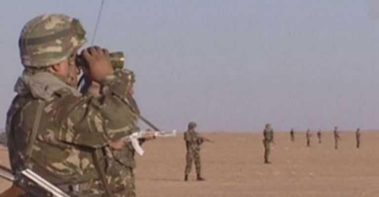 الجيش الجزائري جنوب البلاد إرهابي سلم نفسه للسلطات العسكرية الجزائرية