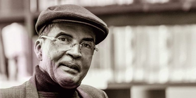 الروائي الليبي إبراهيم الكوني  أول ملتقى للرواية العربية في تونس