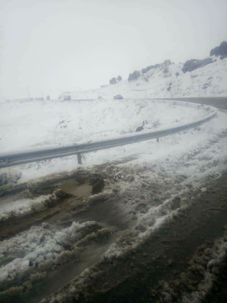 ثلوج كثيفة تستقبل مايو الجزائر تساقط كثيف للثلوج شرقي الجزائر