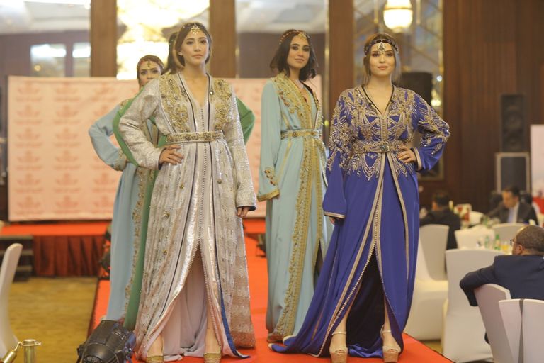 سميرة سعيد والمصممة المغربية سهام الهبطي