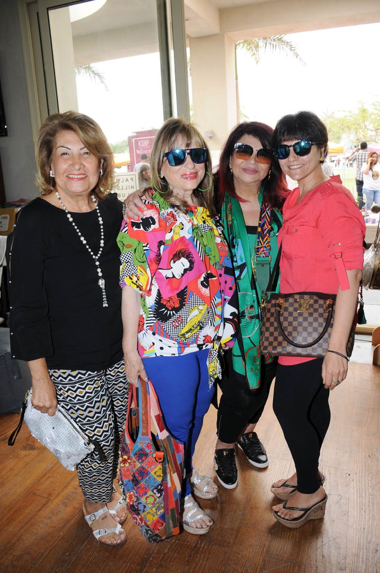  النجمة المصرية نبيلة عبيد في عرض أزياء رمضاني