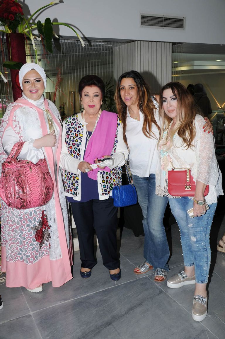  النجمة المصرية نبيلة عبيد في عرض أزياء رمضاني