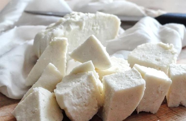 جبن قريش وجبة منتصف الليل تهددك بالسمنة كيف تتجنب أخطارها؟