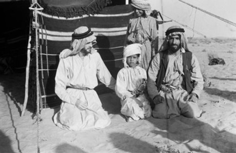 الشيخ زايد بن سلطان آل نهيان شخصية قيادية حكيمة الشيخ زايد بن سلطان آل نهيان