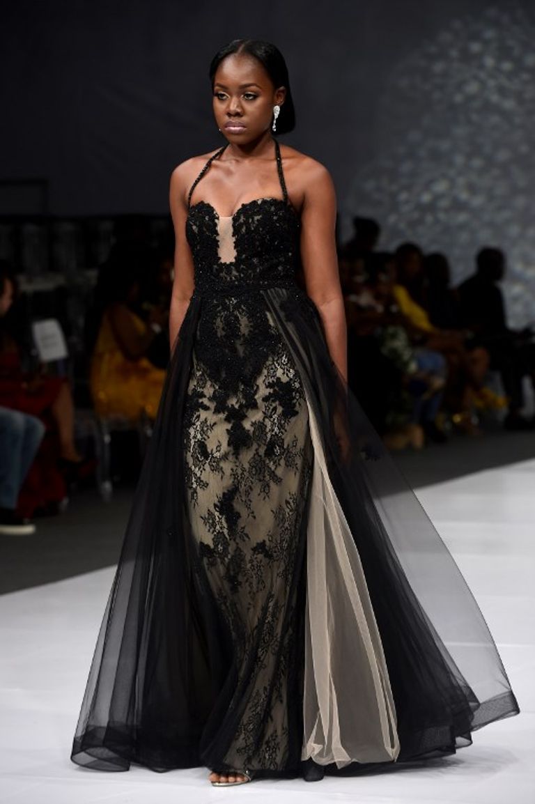 ازدهار صناعة الأزياء في أسبوع الموضة للعرائس بنيجيريا