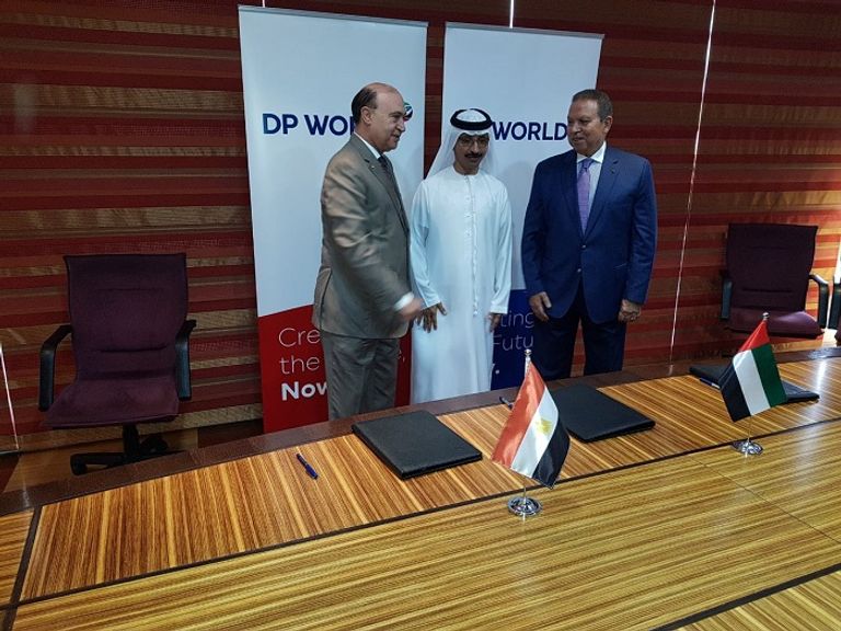 جانب من توقيع مذكرة التفاهم