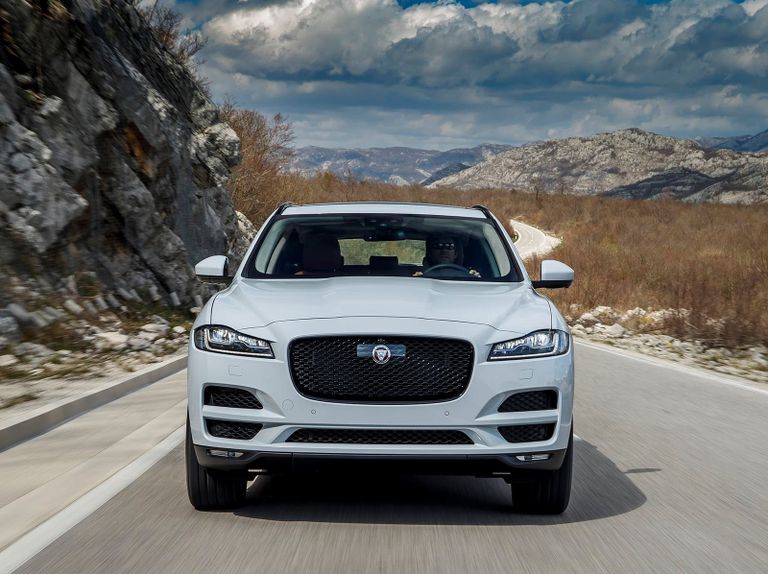 جاجوار F-Pace SVR