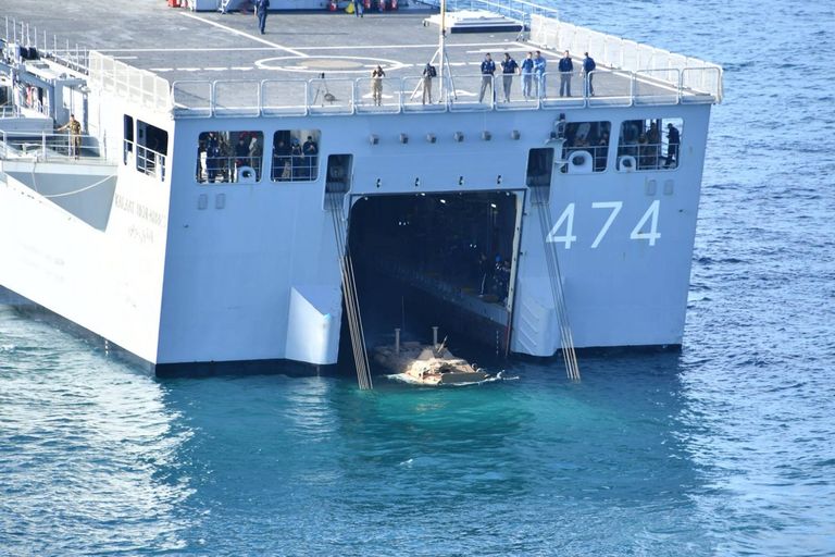 المناورة البحرية للانزال البحري طوفان 2018  مناورات طوفان 2018 العسكرية في الجزائر