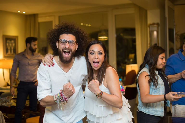 داليا البحيري تحتفل مع فريق عمل مسلسل للحب فرصة أخيرة بانتهاء التصوير