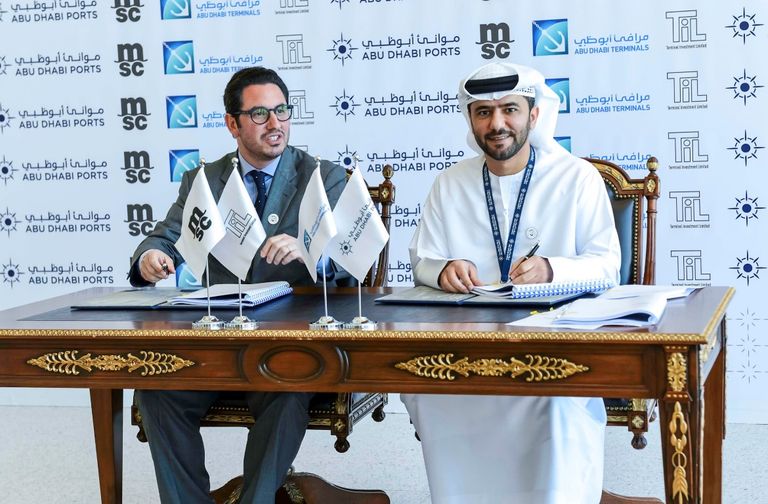 الاتفاق لتأسيس مرفأ حاويات جديد في ميناء خليفة