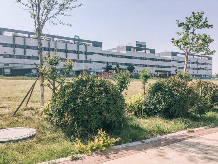 المجمع الصناعي ينتج نحو نصف أجهزة