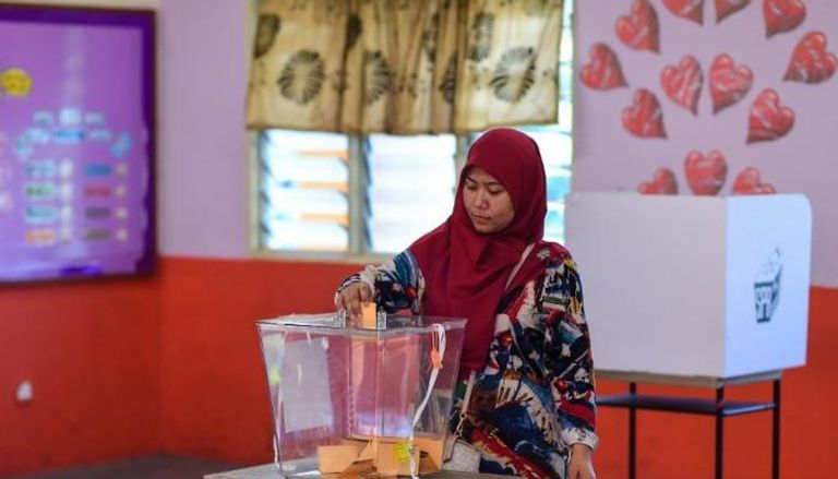 جانب من عمليات التصويت على الانتخابات في ماليزيا