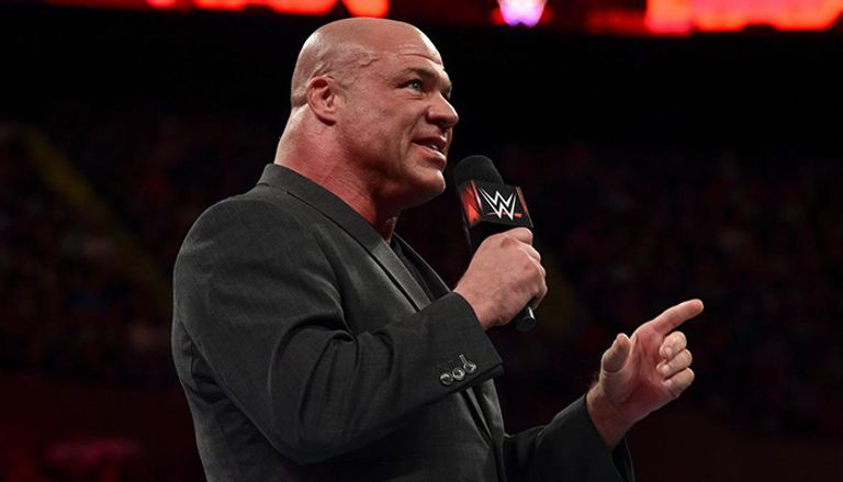 سترومان وبالور ومون يتأهلون إلى نزال "موني إن ذا بنك"