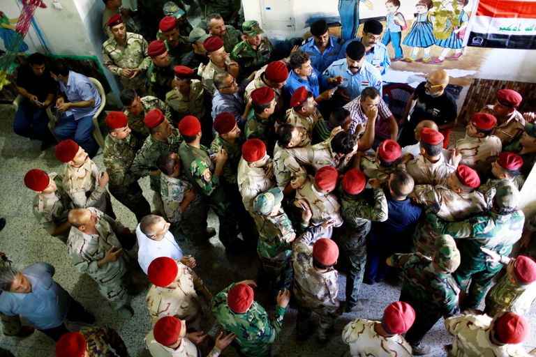 أفراد البشمركة بعد التصويت