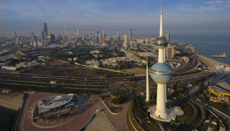 الكويت توقع مع الفلبين اتفاقا بشأن العمالة