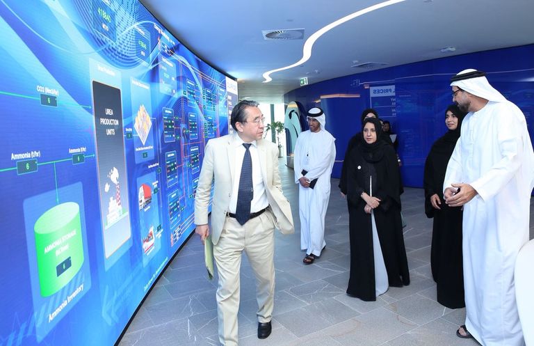 صورة جماعية للمشاركين في الاجتماع السابع