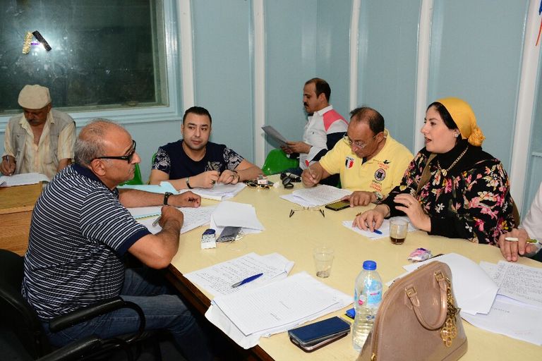 جمال سليمان ومنة فضالي خلال تسجيل "لست وحدك"