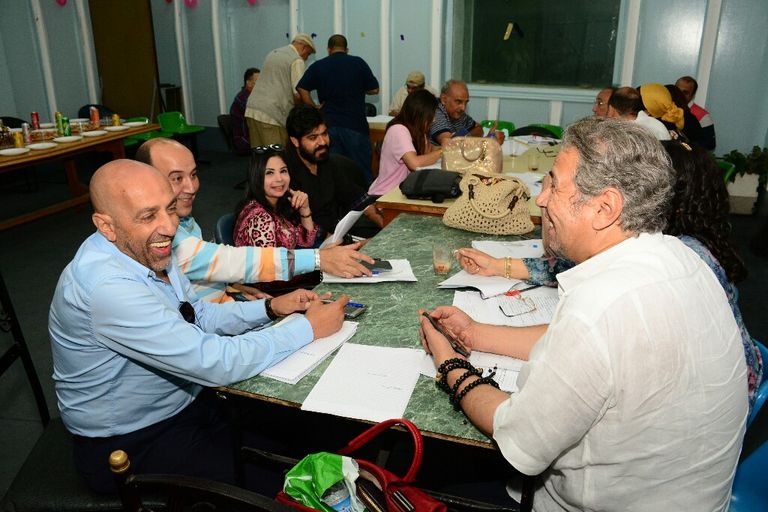 جمال سليمان ومنة فضالي خلال تسجيل "لست وحدك"