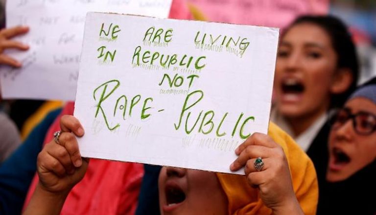 مظاهرات ضد اغتصاب الفتيات فى الهند - رويترز
