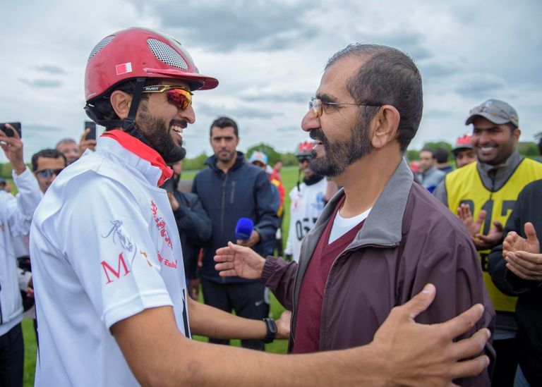 محمد بن راشد مع ملكة بريطانيا بحضور ملك البحرين