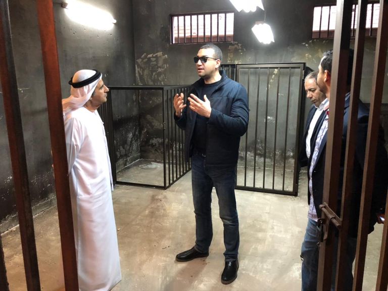 النجم المصري هاني عادل في أحد مشاهد مسلسل السهام المارقة