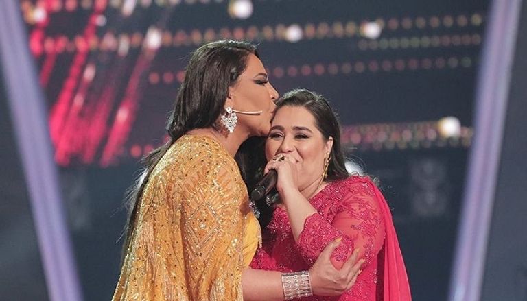 دموع تحسين الفائزة بلقب ذا فويس