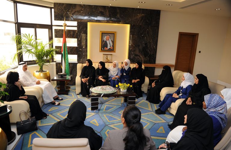 تخصيص "يوم سعادة" لممرضي صحة دبي