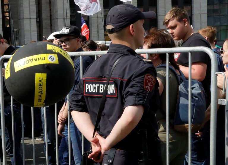 جانب من احتجاجات المتظاهرين الروس على حجب تليجرام