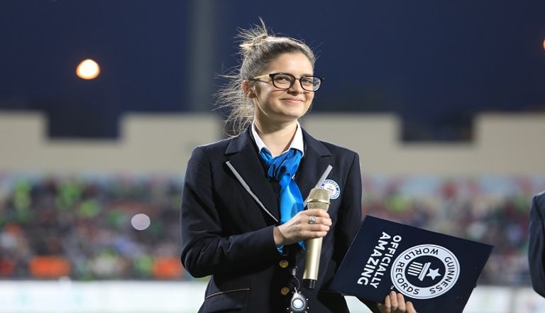 مدرسة أردنية تنظم أكبر حصة دراسية في العالم