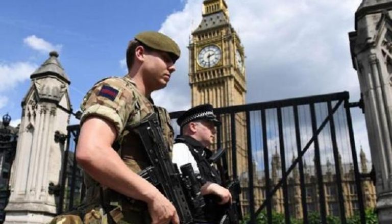 انتشار الجيش والشرطة في شوارع بريطانيا - أرشيفية