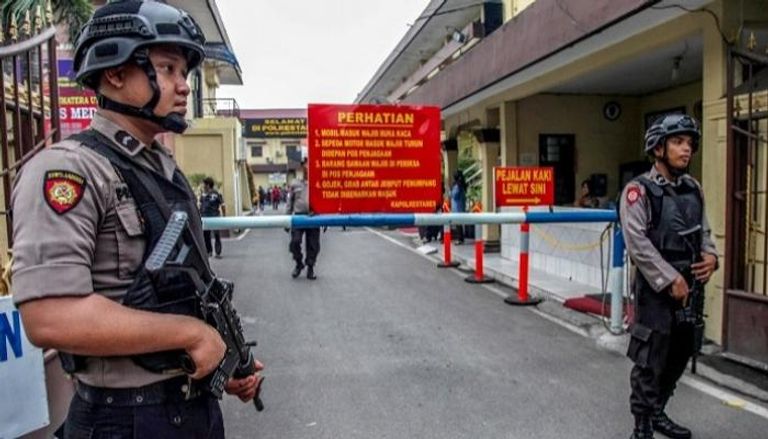 عناصر من قوات الشرطة في إندونيسيا