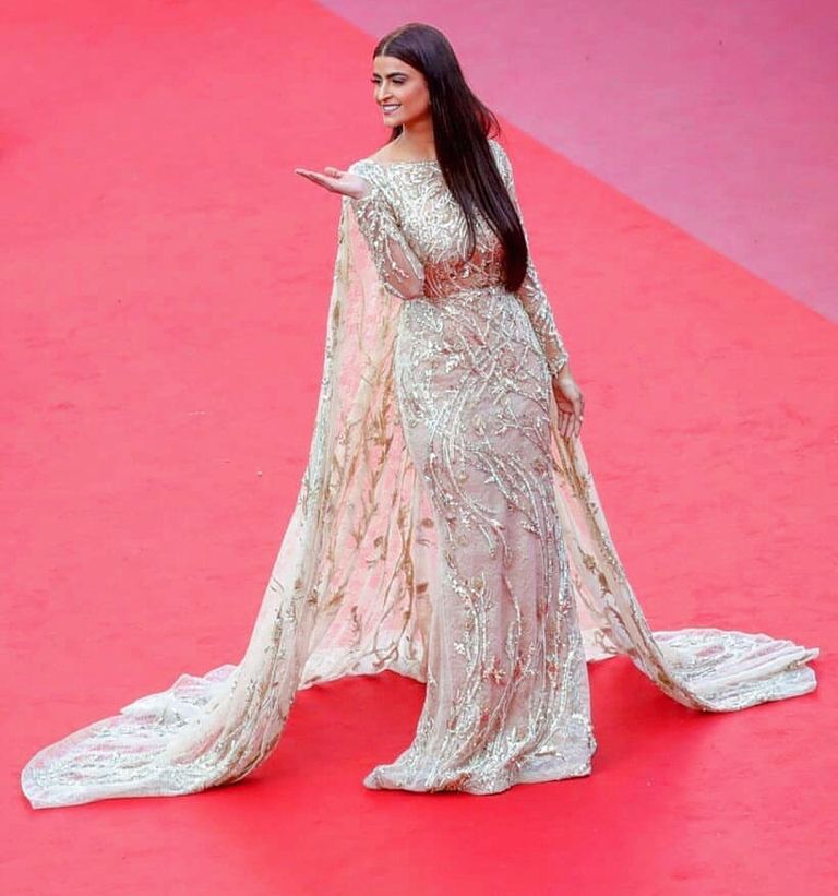 10 إبداعات عربية على البساط الأحمر في مهرجان كان 