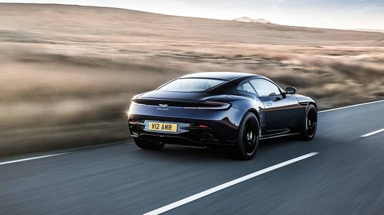 أستون مارتن Aston Martin  DB11 AMR