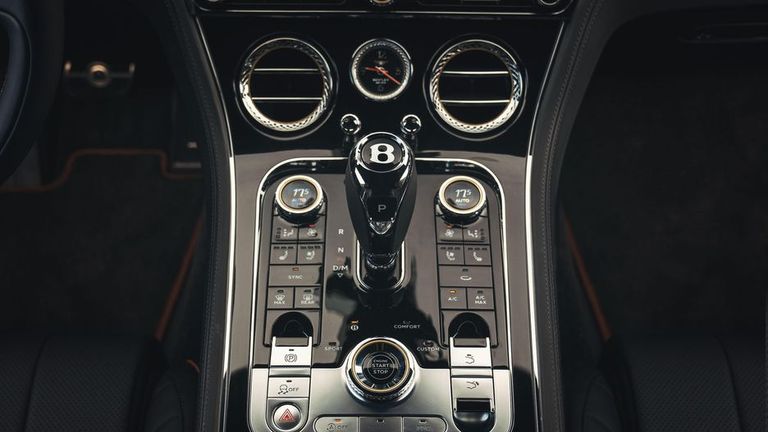 بنتلي كونتيننتال جي تي 2019  Bentley continental gt