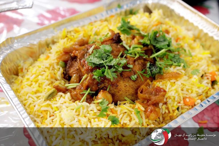 مؤسسة "خليفة الإنسانية" تكمل استعداداتها لتنفيذ مشروع "إفطار صائم"