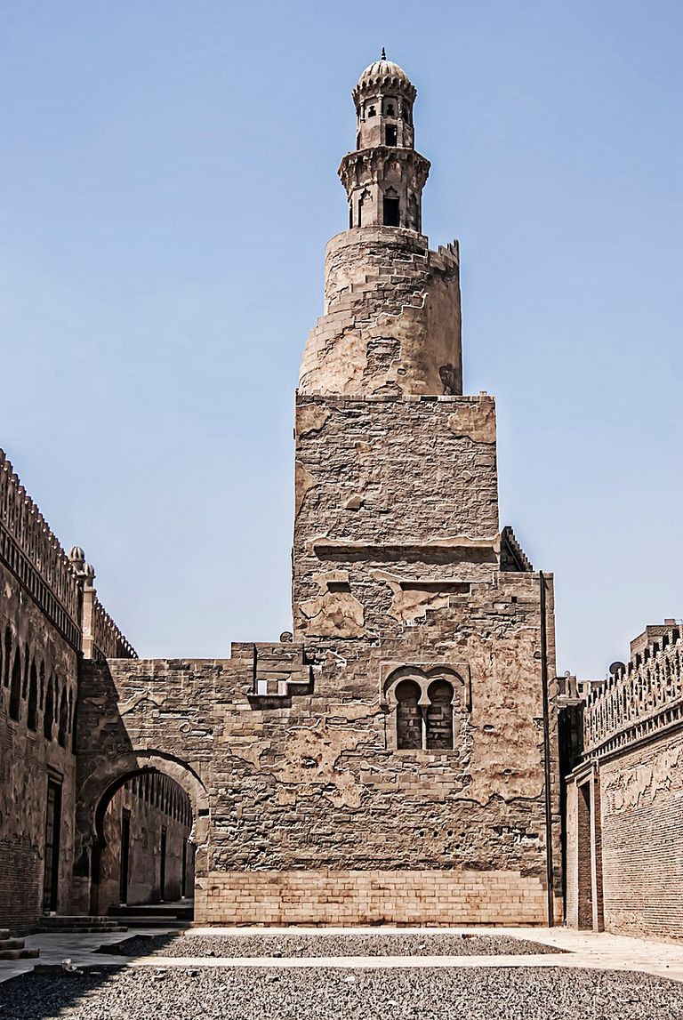 مساجد بنيت على ربوة صخرية.. تعرف على المسجد الطولوني
