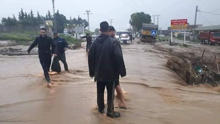 فيضانات في سطيف شرق الجزائر فيضانات في سطيف شرق الجزائر