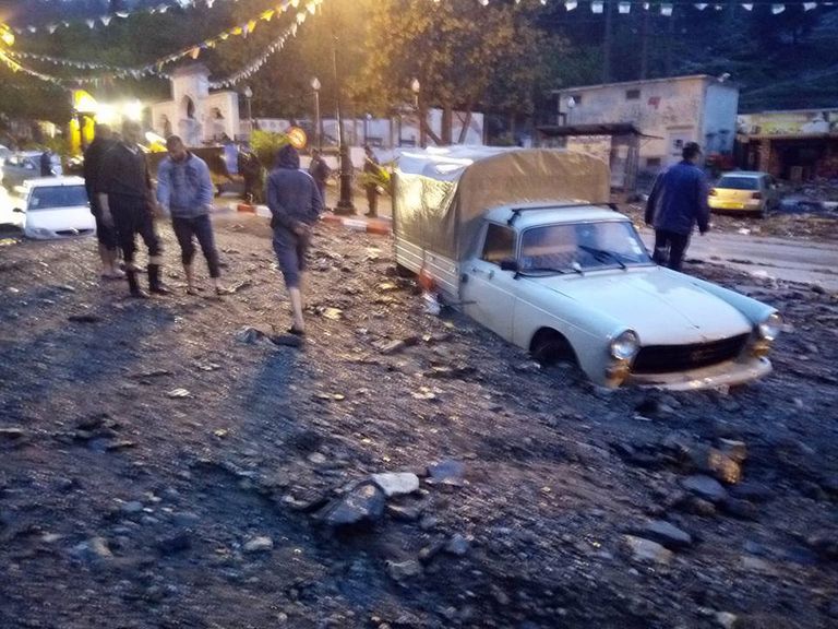 فيضانات في سطيف شرق الجزائر فيضانات في سطيف شرق الجزائر