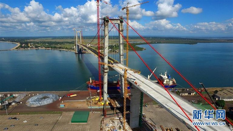 أكبر جسر معلق في أفريقيا