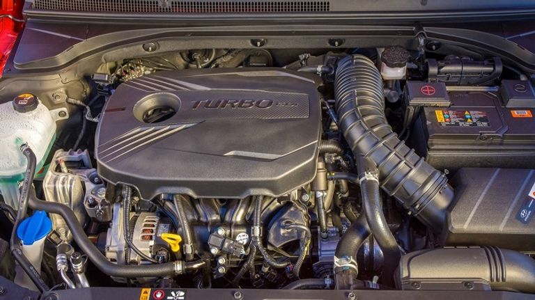 فيلوستر.. مميزات رياضية وعيوب تقليدية