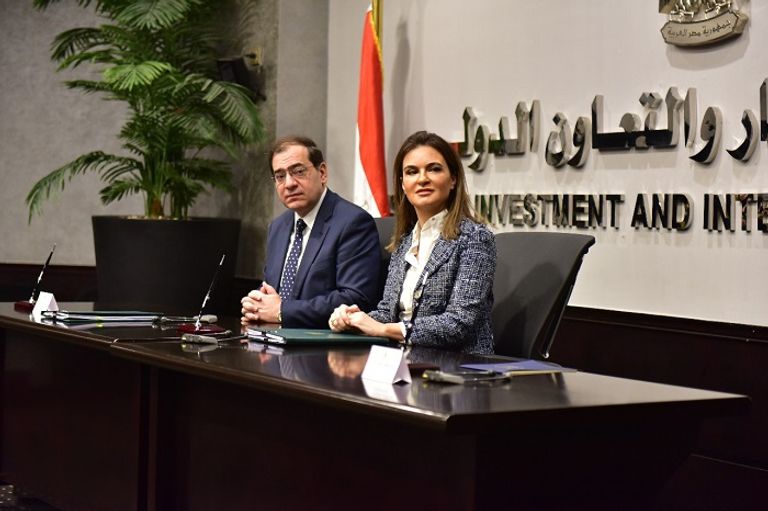 جانب من توقيع الاتفاقية