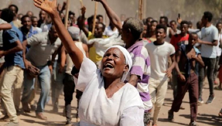 احتفالات في إقليم أورومو بإثيوبيا بعد الإفراج عن أحد قادته لينشو ليتا ورفاقه لدى عودتهم إلى إثيوبيا