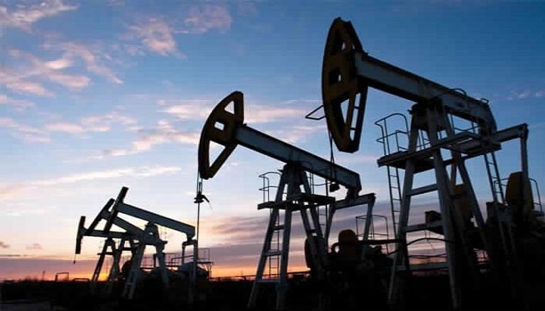 روسيا ترجح تخفيف القيود عن اتفاق خفض إنتاج النفط