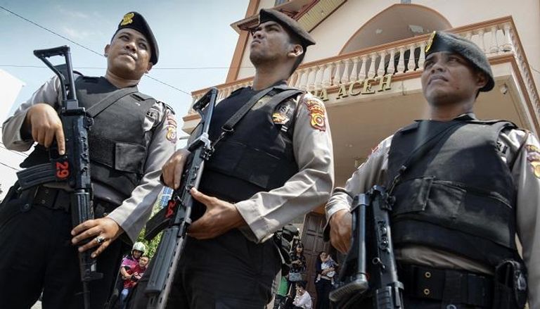 عناصر من الشرطة الإندونيسية - أ.ف.ب
