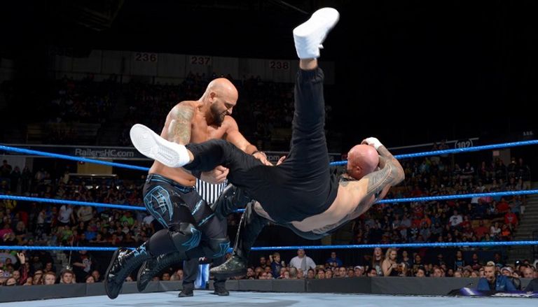 ليوك جالوز وكارل أندرسون بعد الفوز