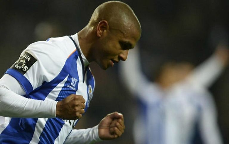 الجزائري ياسين براهيمي المنتخب الجزائري - أرشيفية