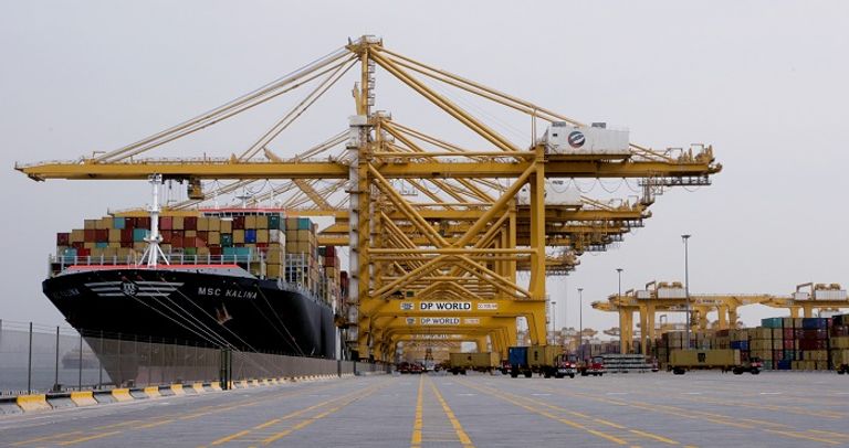 ميناء "جبل علي" أفضل ميناء بحري بالمنطقة